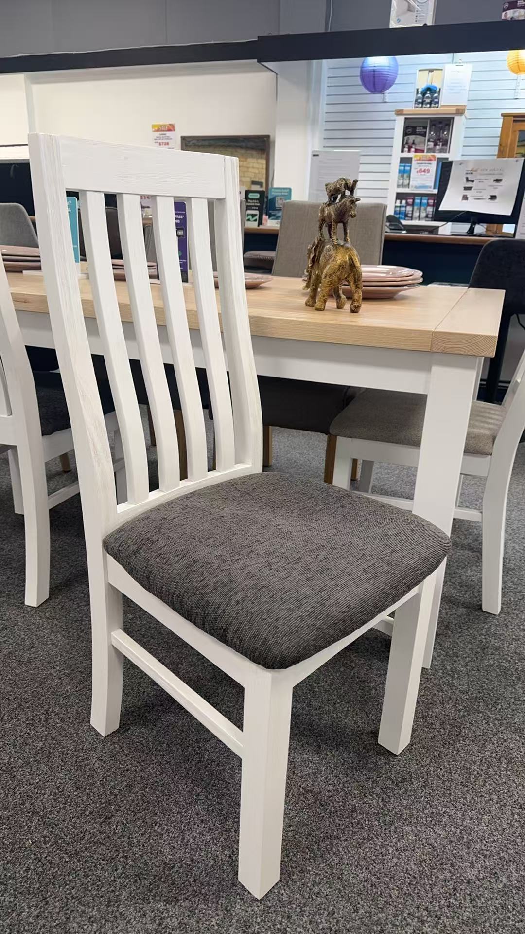 Ashland Dining Chair Fabric Pad