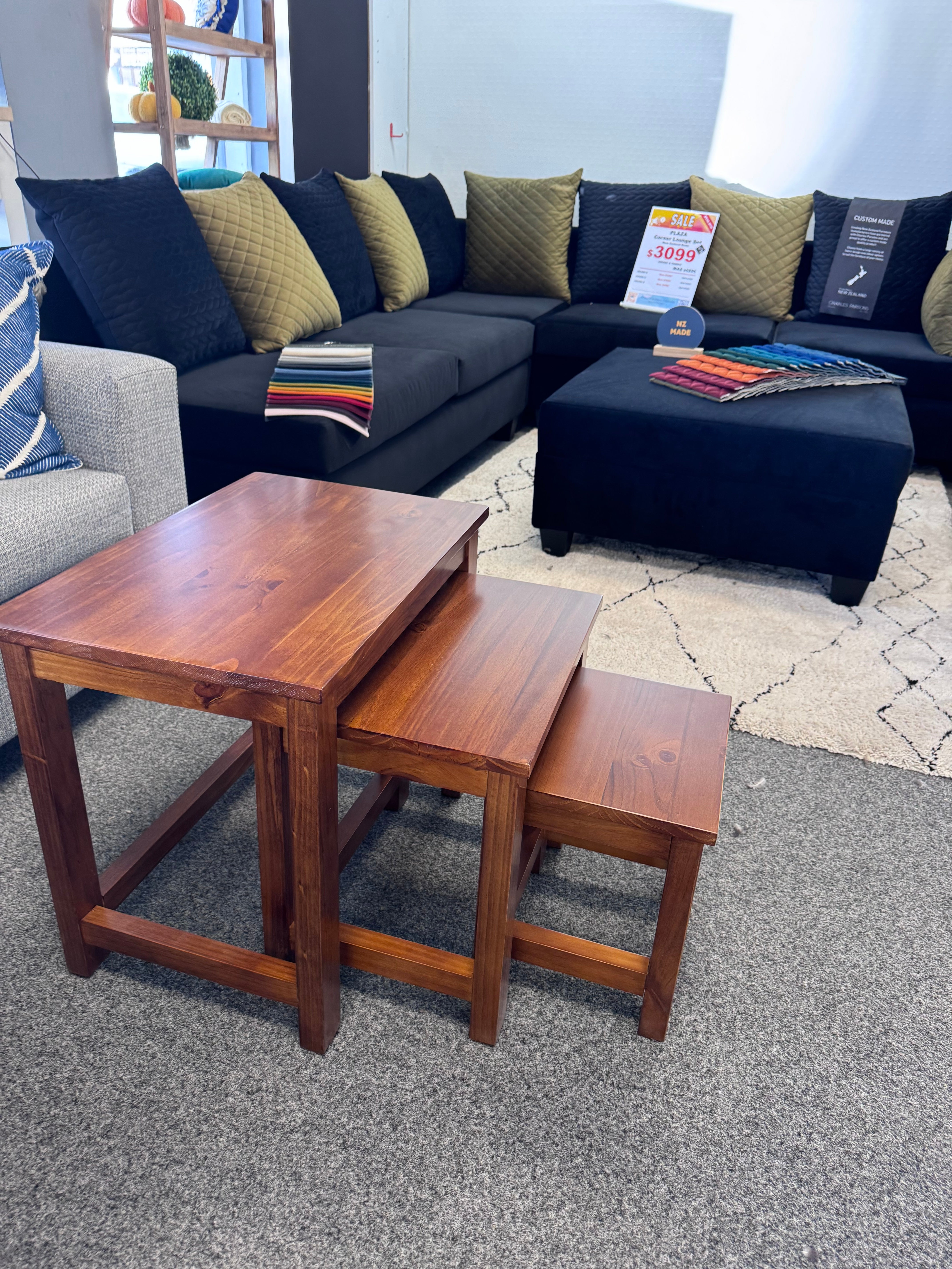 Veronica Nest of Tables( Set of 3)